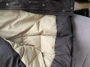 Vând geacă de damă Woolrich, culoare kaki, mărimea S, nepurtată (stare impecabilă). - imagine 2