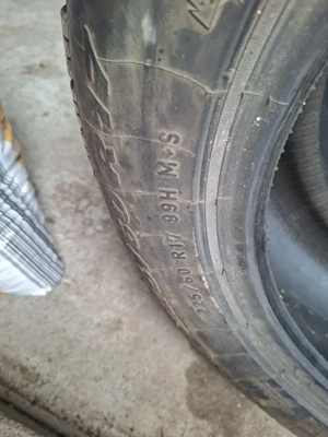 vind 2 anvelope pirelii