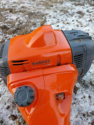 Se vând două motocoase husqvarna noi pentru lucrări forestiere