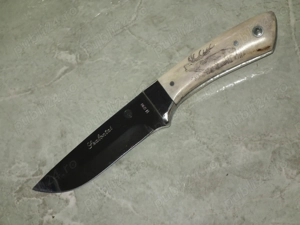 Briceag vánátoare masiv, marcat, otel N690, plásele corn mester Szalontai István NOS