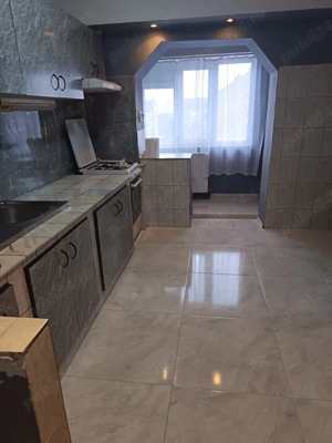 Inchiriez apartament cu doua camere in carpati 2 str.Ganea CG 46.