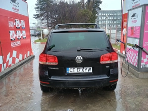 Vând Touareg an 2005, motor BAC 2,5, suspensie arcuri, cutie automată  - imagine 4