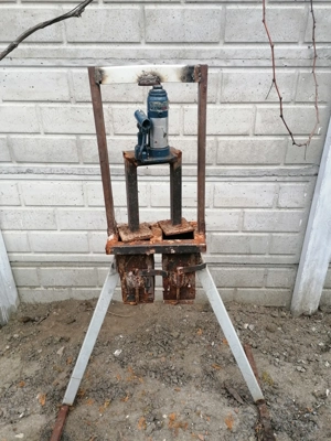 Presa brichete carton