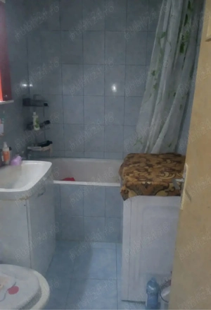 Vând garsoniera sector 3,Ozana într-un bloc de 10 etaje la parter cu acces facil la metrou,Stb,magaz