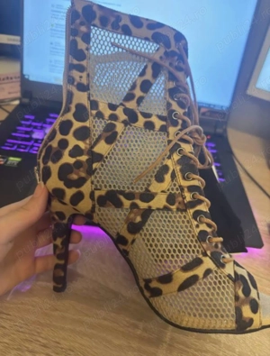 Pantofi de dama  dans print (marimea 40)