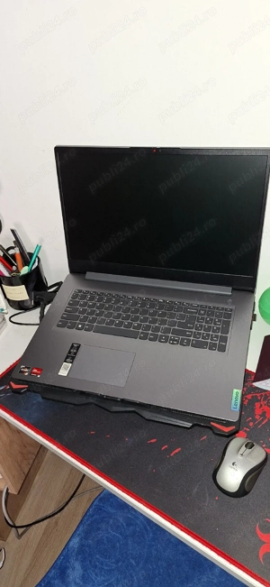 vând laptop Model ideapad 3 (17") 