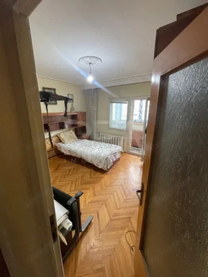 4 camere Doamna Ghica decomandat, an 1990, 97 mp