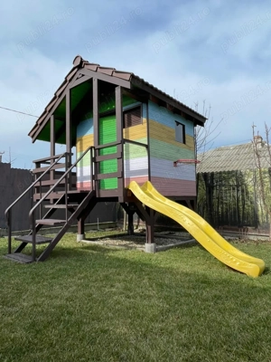 Casuta cu accesorii cadou pentru loc de joaca pentru copii