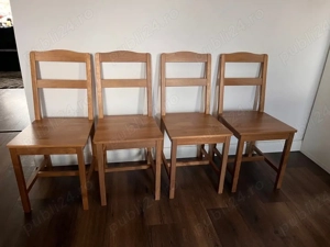 Vand 4 scaune lemn