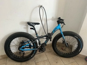 Bicicletă cu roți groase 