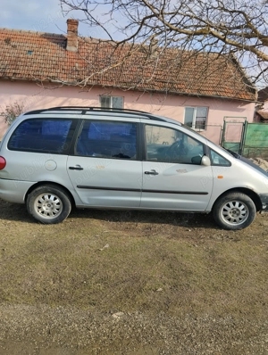 Vând Seat alhambra 1 9 tdi  - imagine 2