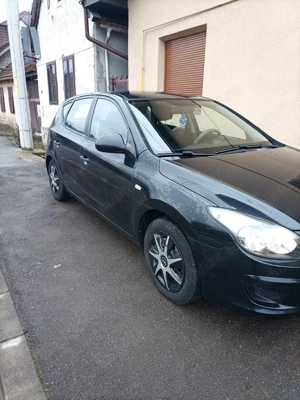 Hyundai i30 benzina 14 an 2010 - imagine 5