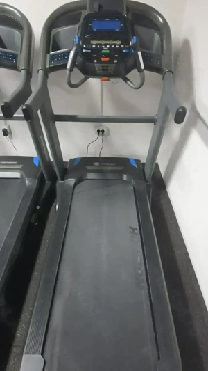 De vânzare 2 benzi de alergare   Horizon 7.4 AT