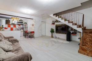 Casa 3 camere Dragomiresti strada principala