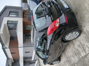 Vând Hyundai i 20 stare foarte bună  - imagine 3