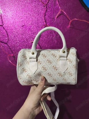 Poseta Guess  - imagine 3