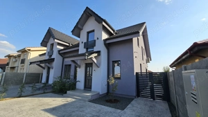 Duplex modern, P+1, zona foarte buna, asfalt, toate utilitatile, Mosnita Noua