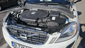 Volvo XC60, an 2013, D5, 2400 cm, 215 CP, 4x4, 5 cilindri, automat, Distronic, BI-XENON - adaptive - imagine 9
