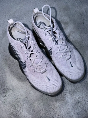 Nike Air Max Scorpion Flyknit m.44   Stil modern + confort! - imagine 2