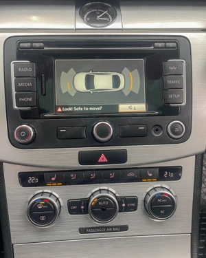 VW PASSAT CC , 2,0 TDI . 146 000 KM Reali , Trapa mare , Bi-Xenon , Buy-Back . Jante R18 - imagine 13