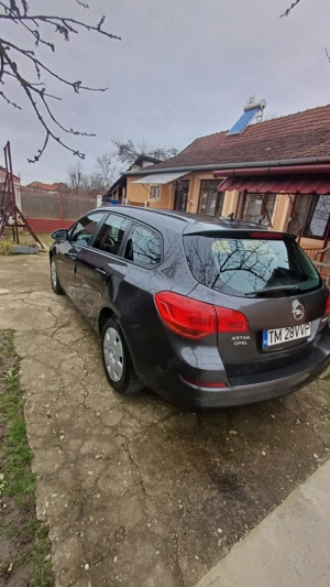 Opel Astra J Sports Tourer  - imagine 6