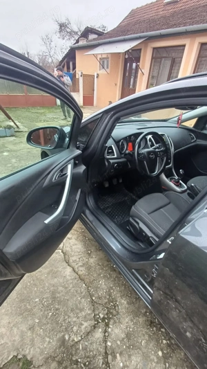 Opel Astra J Sports Tourer  - imagine 7