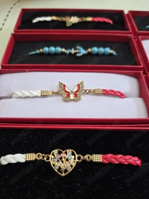 Martisor bratara in cutie 