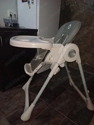 Scaun de masa bebe