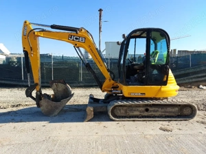 Excavator de închiriat - imagine 2