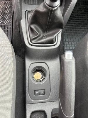 Dacia Duster 1.5 DCI - imagine 10