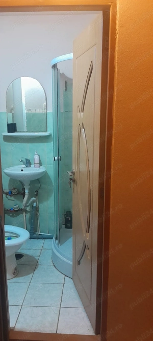 Inchiriez garsoniera zona Micalaca Orizont parc  - imagine 4