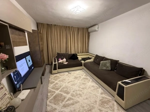 Vind ap 2camere pe Bdul Alexandru Obregia stradal