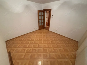 Apartament de vanzare - SUD - 3 camere - Decomandat - imagine 2