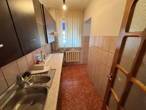 Apartament de vanzare - SUD - 3 camere - Decomandat - imagine 7