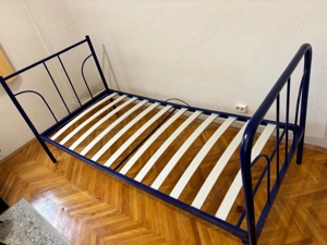 Pat schelet metalic, pentru o persoana, stare foarte buna, este impreuna cu somiera.