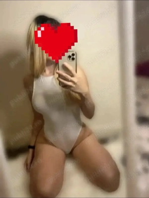 Hello te aștept la mine la Favorit Drumul taberei 