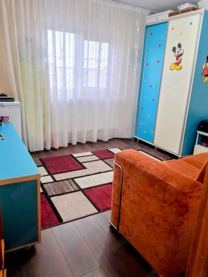 Vând apartament cu 3 camere - imagine 5