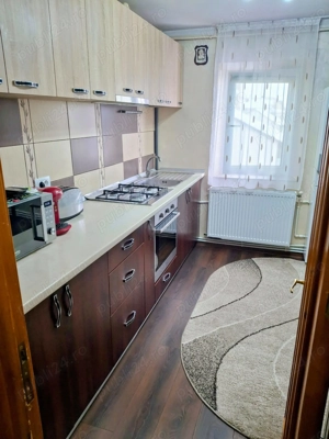 Vând apartament cu 3 camere - imagine 3