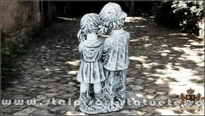 Statuetă copii cu coșuleț, gri patinat, model S7. - imagine 3