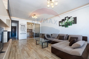 Apartament cu 2 camere de închiriat în zona Tractorul