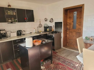 Vând casă solidă an 2000 cu confort modern pe 5200m  teren - imagine 5