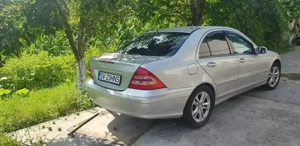 Vând Mercedes Benz 