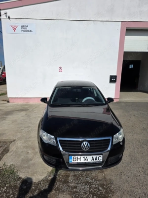 Volkswagen Passat Berlina  - imagine 2