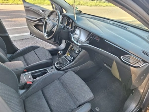 Vând Opel Astra Sports Tourer  - imagine 9
