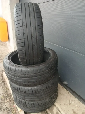 Michelin Pilot Sport 4 225 45 19 vara