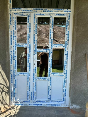 Tâmplărie pvc cu geam termopan  - imagine 5