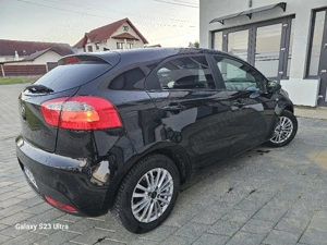 Kia Rio An 2015 Motor 1.4 benzina - imagine 5