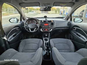 Kia Rio An 2015 Motor 1.4 benzina - imagine 3