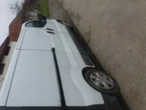 Dezmembrez Renault Trafic 1,9 dci  - imagine 2