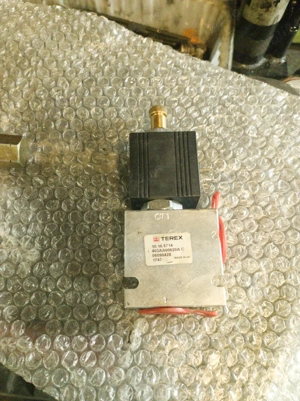 danfus.pompe hidraulice ,distribuitor hidraulice  - imagine 4